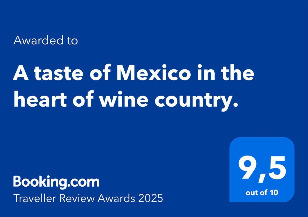 شقة A Taste Of Mexico In The Heart Of Wine Country. بيتشلاند المظهر الخارجي الصورة